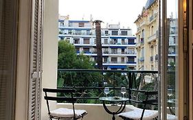 Chez Eva